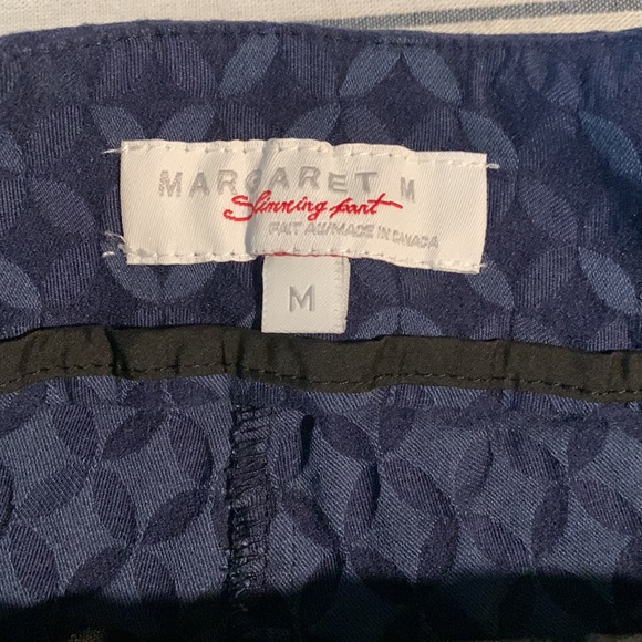 Textured pants - Picture 2 of 3